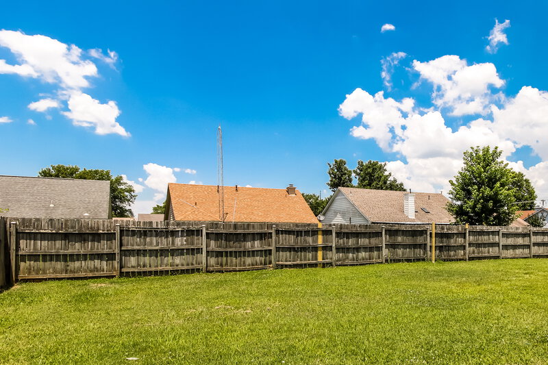 1,700/Mo, 7109 Tudor Ln Horn Lake, MS 38637 Exterior View