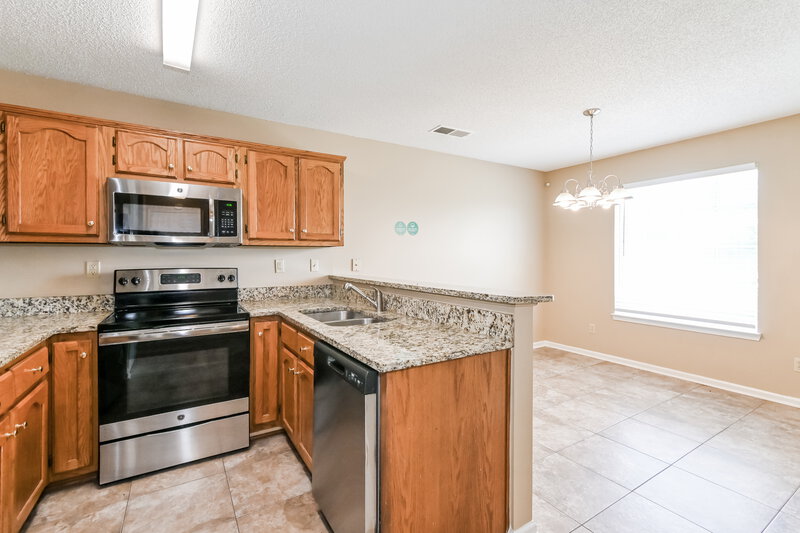1,765/Mo, 5905 Kayla Dr Southaven, MS 38671 Kitchen View 2