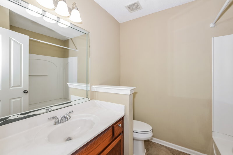 1,710/Mo, 7218 Durango Dr Horn Lake, MS 38637 Bathroom View