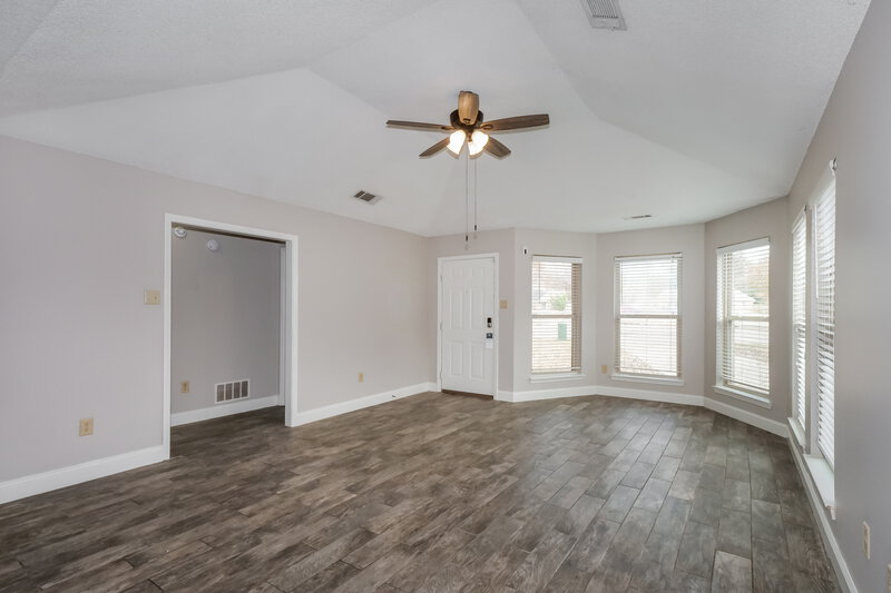 1,615/Mo, 9923 Adina Cove Olive Branch, MS 38654 Living Room View 3