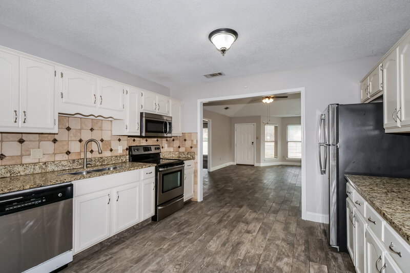 1,615/Mo, 9923 Adina Cove Olive Branch, MS 38654 Kitchen View