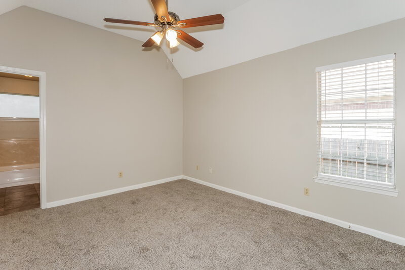 1,545/Mo, 5975 Alexandria Ln Southaven, MS 38671 Main Bedroom View