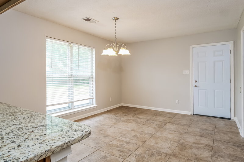 1,545/Mo, 3880 Warrington Dr Horn Lake, MS 38637 Dining Room View