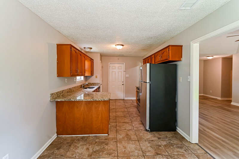 1,615/Mo, 9889 Leigh Ann Dr Olive Branch, MS 38654 Dining Room View