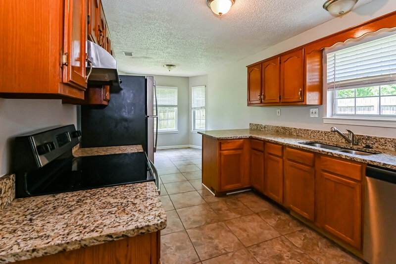 1,615/Mo, 9889 Leigh Ann Dr Olive Branch, MS 38654 Kitchen View