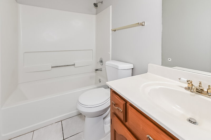 1,655/Mo, 3535 Bayberry Dr Horn Lake, MS 38637 Bathroom View