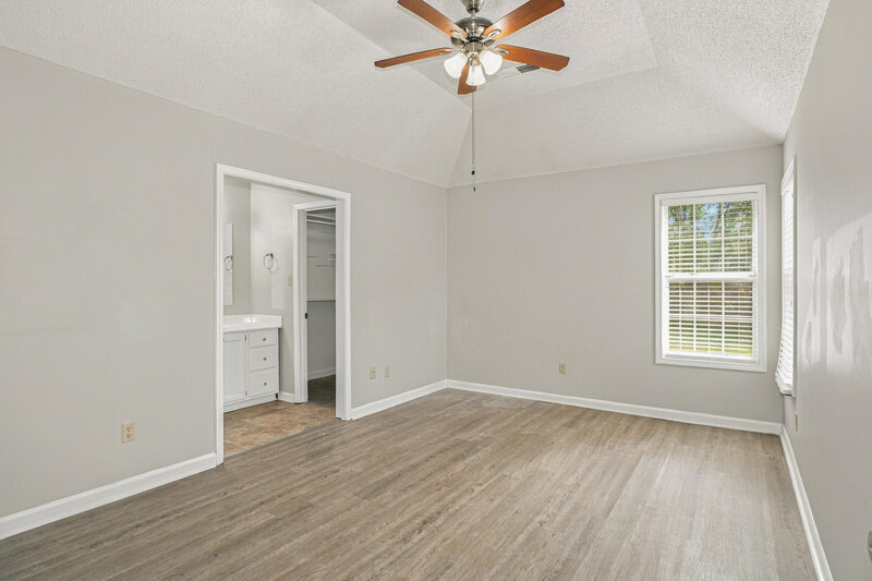 1,885/Mo, 6915 River Birch Rd Walls, MS 38680 Primary Bedroom View 2