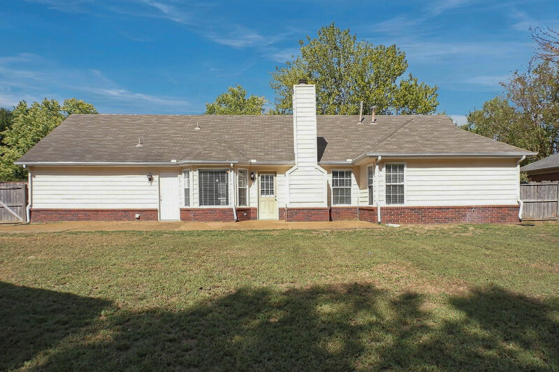 1,885/Mo, 6915 River Birch Rd Walls, MS 38680 Rear View