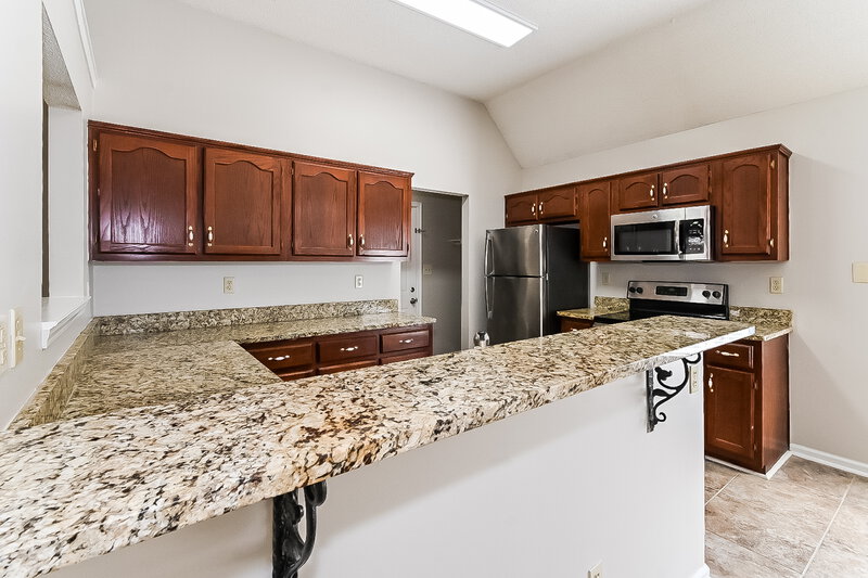 1,830/Mo, 5621 Kayla Dr Southaven, MS 38671 Kitchen View 3
