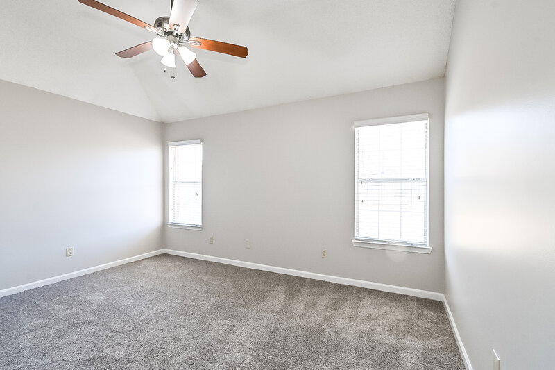 1,830/Mo, 5621 Kayla Dr Southaven, MS 38671 Main Bedroom View