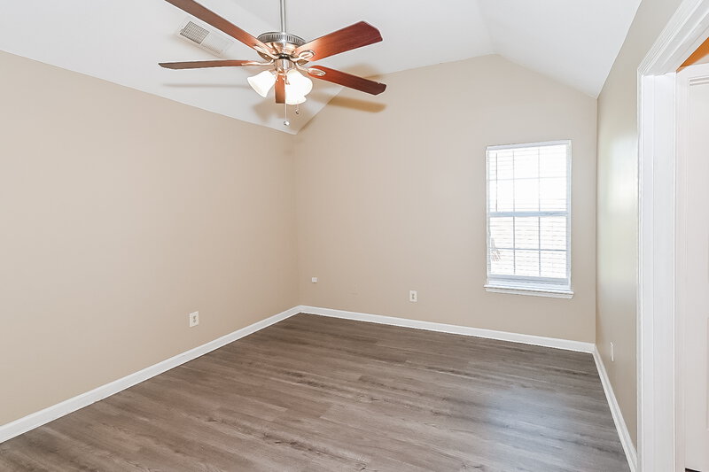1,475/Mo, 6926 Ginwood Cove Walls, MS 38680 Main Bedroom View 2