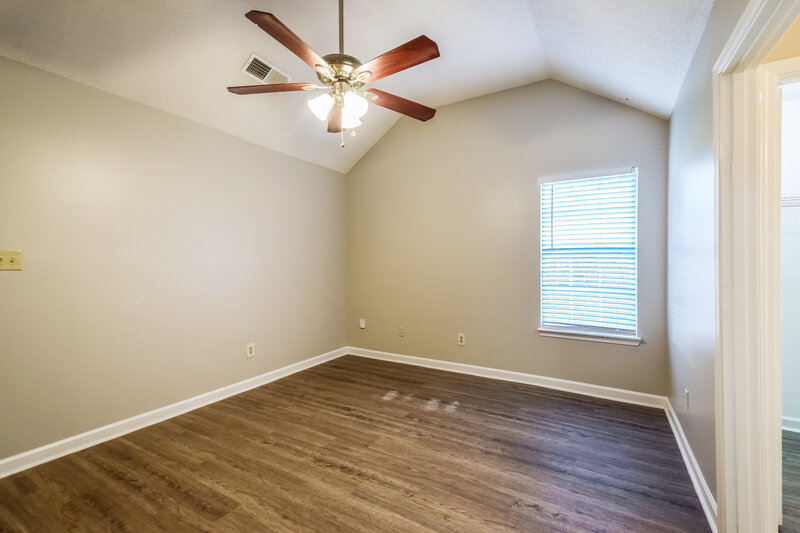 1,610/Mo, 6926 Ginwood Cove Walls, MS 38680 Main Bedroom View