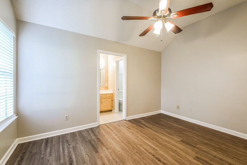 1,610/Mo, 6926 Ginwood Cove Walls, MS 38680 Main Bedroom View 3