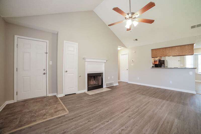 1,675/Mo, 2920 Connor Reed Dr Horn Lake, MS 38637 Living Room View