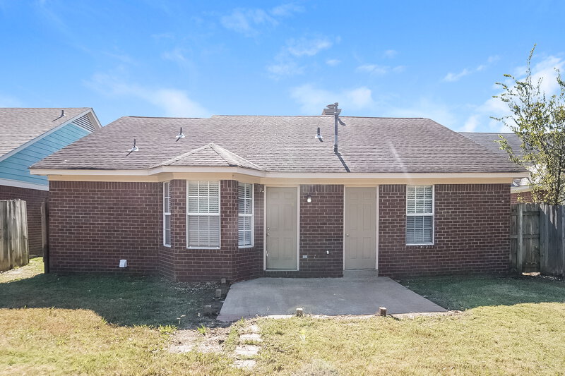 1,675/Mo, 2920 Connor Reed Dr Horn Lake, MS 38637 Rear View 2