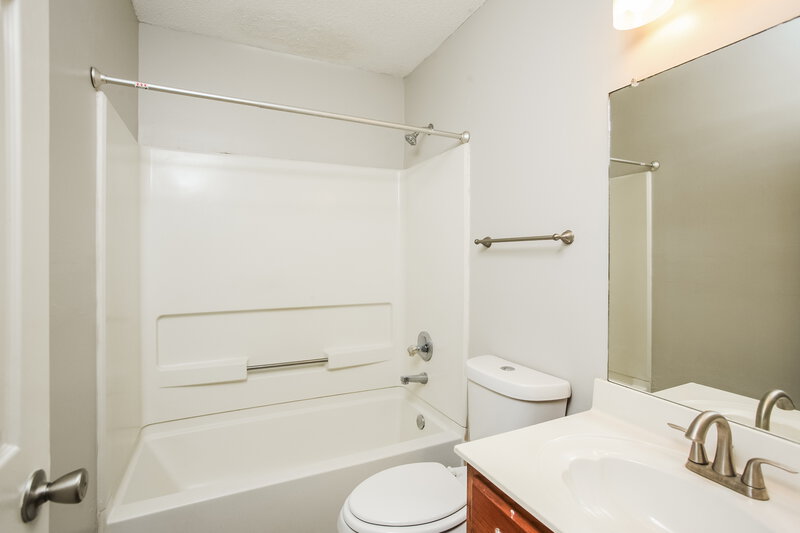 1,645/Mo, 4393 Citation Dr Southaven, MS 38671 Bathroom View