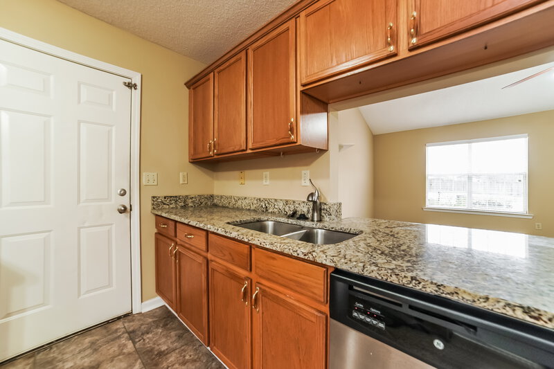 1,640/Mo, 6461 Shadow Cross Ln Horn Lake, MS 38637 Kitchen View