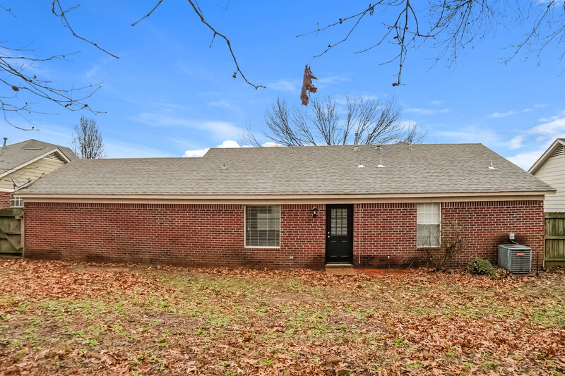 1,640/Mo, 6461 Shadow Cross Ln Horn Lake, MS 38637 Rear View 2
