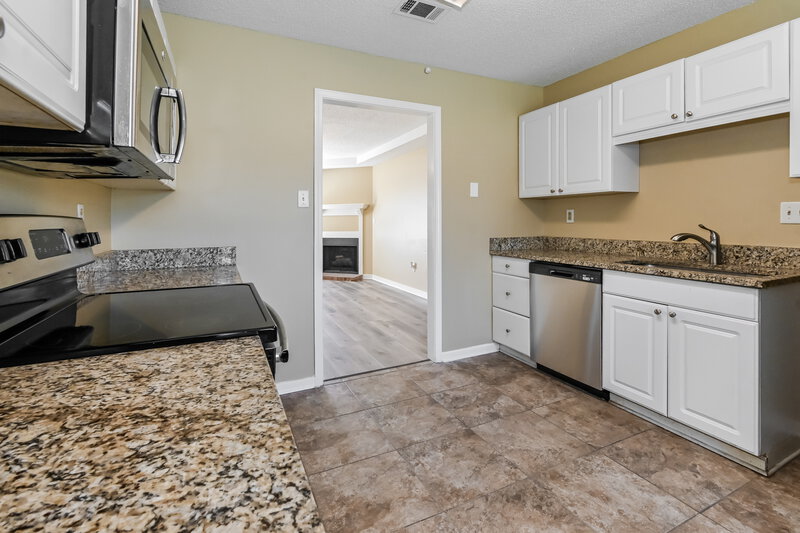 1,705/Mo, 2634 Pintail Dr Horn Lake, MS 38637 Kitchen View 2