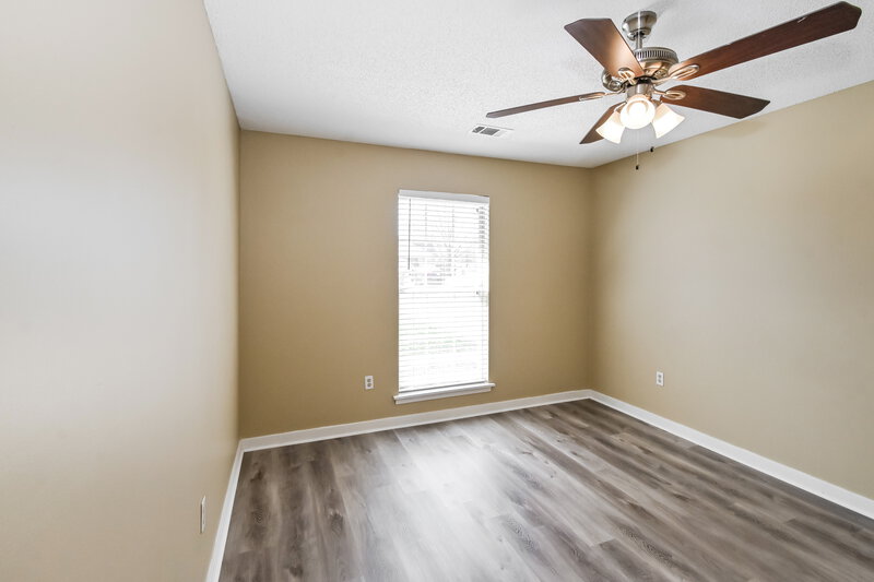 1,705/Mo, 2634 Pintail Dr Horn Lake, MS 38637 Main Bedroom View