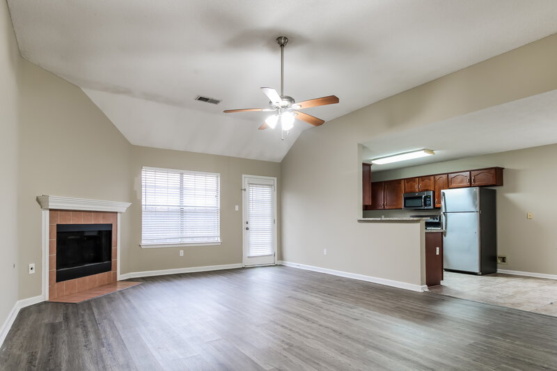 1,785/Mo, 10054 Fox Hunt Dr Olive Branch, MS 38654 Living Room View