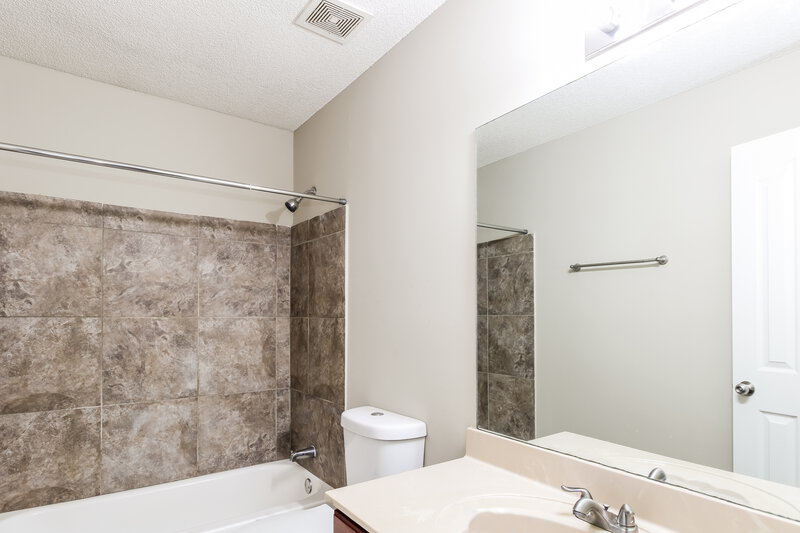 1,785/Mo, 10054 Fox Hunt Dr Olive Branch, MS 38654 Bathroom View