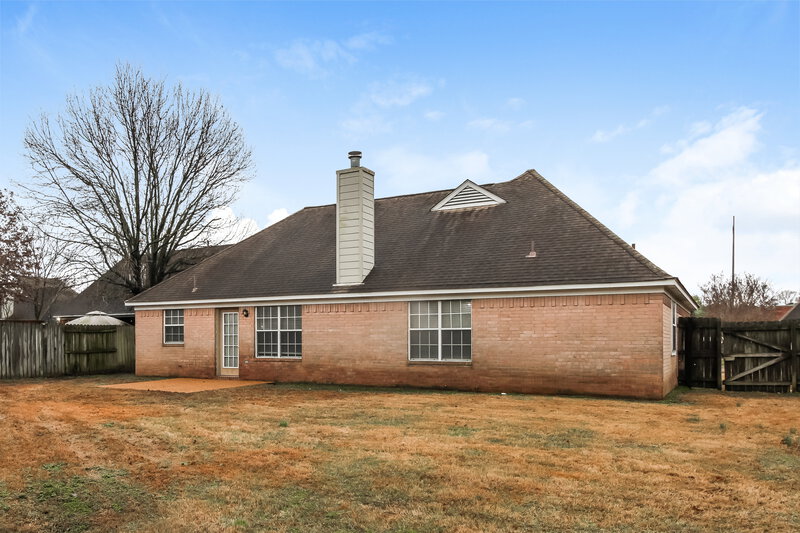 1,785/Mo, 10054 Fox Hunt Dr Olive Branch, MS 38654 Rear View