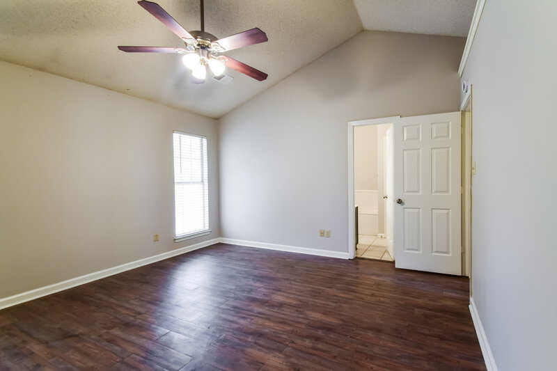 1,675/Mo, 7417 Hunters Hollow Ln Southaven, MS 38671 Main Bedroom View