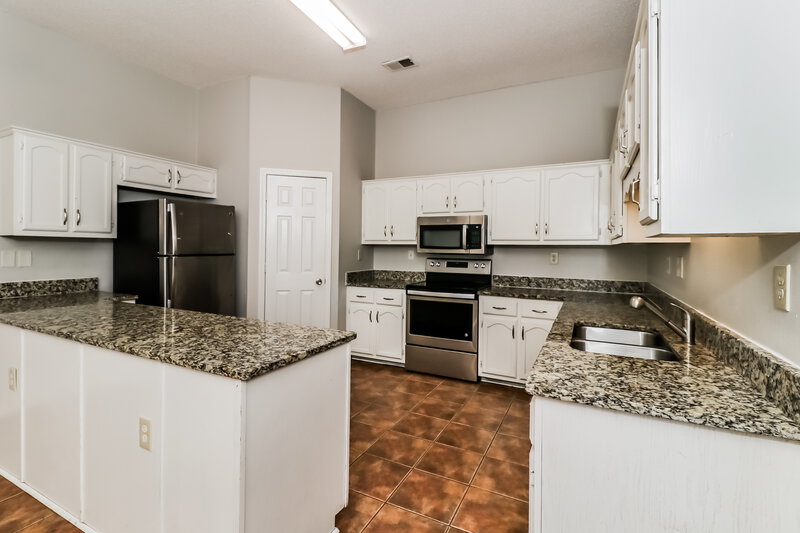 1,875/Mo, 5430 Stateline Rd Walls, MS 38680 Kitchen View