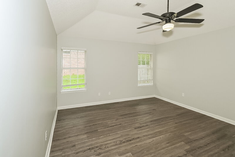 1,655/Mo, 1203 Thames Dr Southaven, MS 38671 Main Bedroom View 2