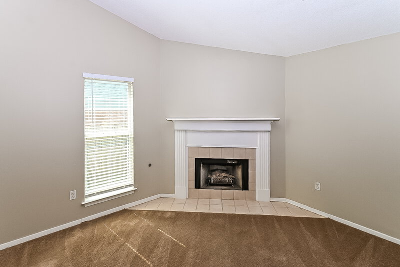 1,700/Mo, 9161 Preakness Dr Southaven, MS 38671 Living Room View