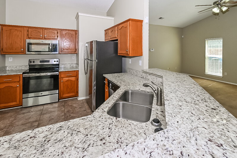 1,700/Mo, 9161 Preakness Dr Southaven, MS 38671 Kitchen View