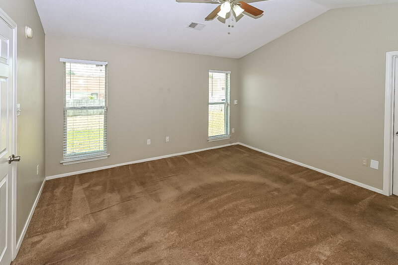 1,700/Mo, 9161 Preakness Dr Southaven, MS 38671 Main Bedroom View 4