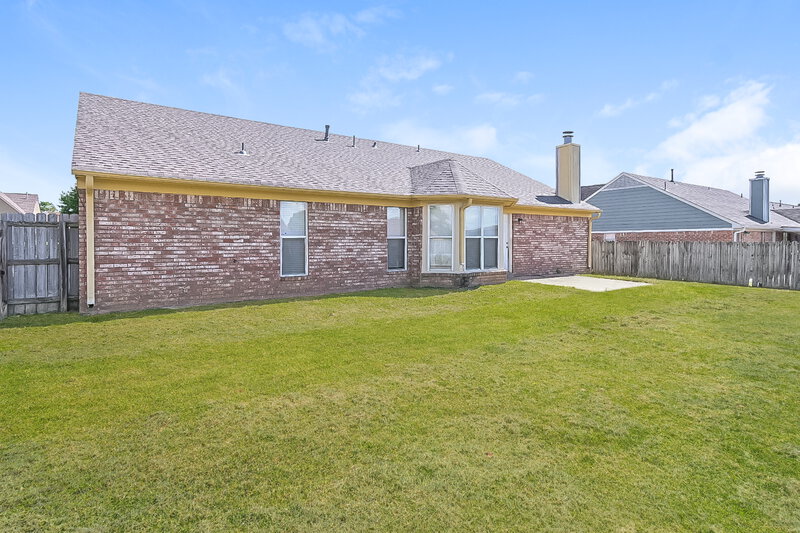 1,700/Mo, 9161 Preakness Dr Southaven, MS 38671 Rear View 2