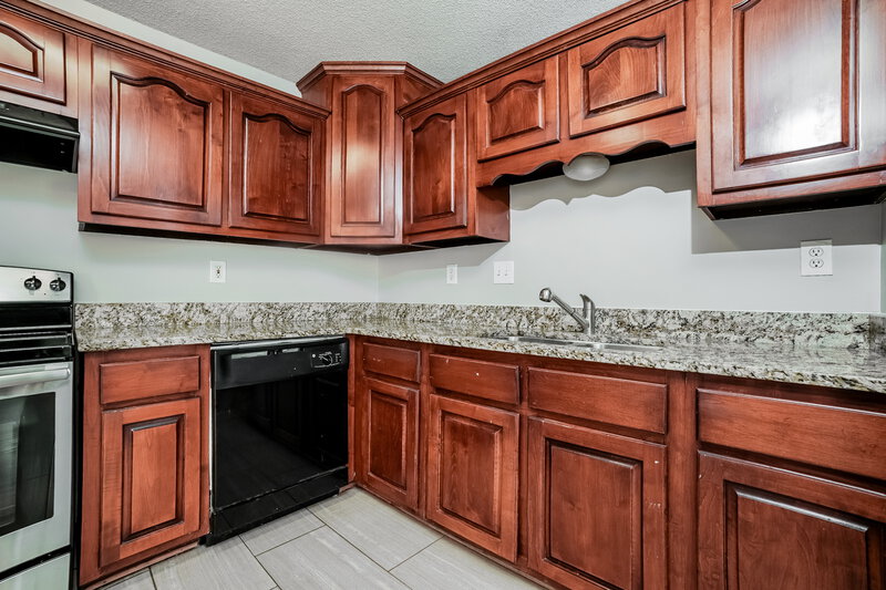 1,765/Mo, 5713 Kaitlyn Dr W Walls, MS 38680 Kitchen View