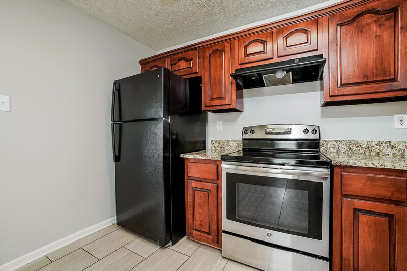 1,765/Mo, 5713 Kaitlyn Dr W Walls, MS 38680 Kitchen View 2