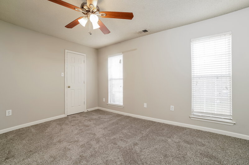 1,765/Mo, 5713 Kaitlyn Dr W Walls, MS 38680 Main Bedroom View