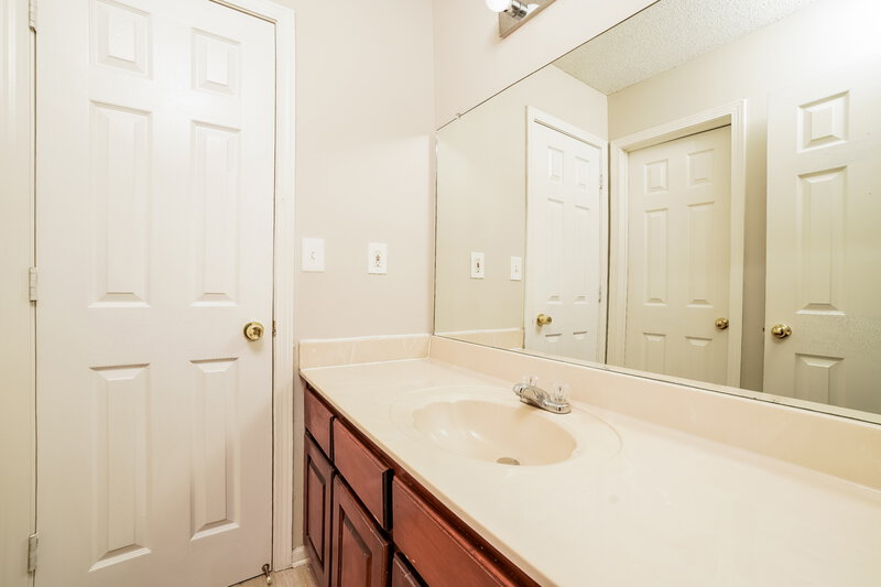 1,765/Mo, 5713 Kaitlyn Dr W Walls, MS 38680 Bathroom View