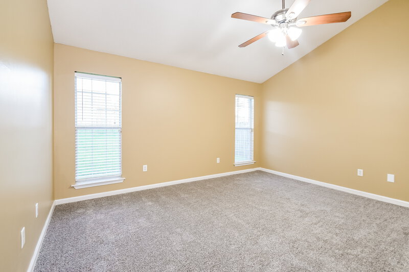 2,010/Mo, 8166 Martin Dr Southaven, MS 38671 Main Bedroom View