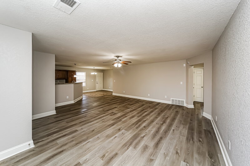 1,995/Mo, 4216 Blake Circle Olive Branch, MS 38654 Living Room View