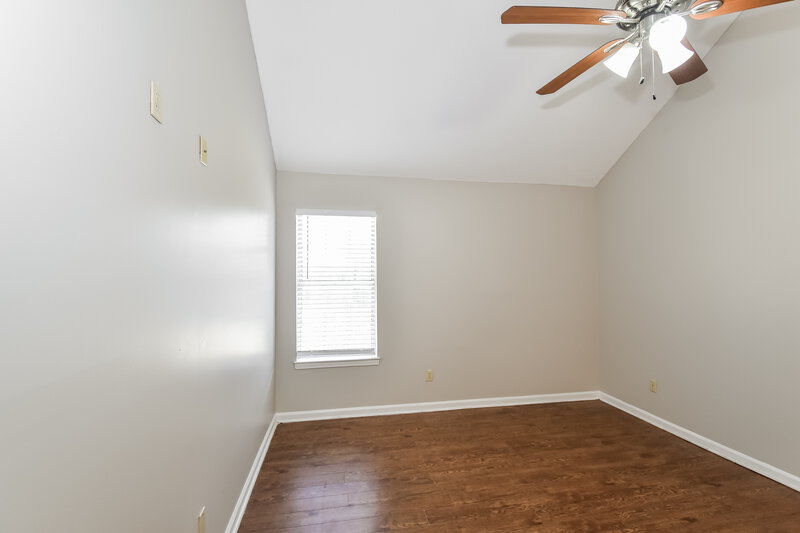 1,530/Mo, 7082 Hampton Dr Horn Lake, MS 38637 Main Bedroom View