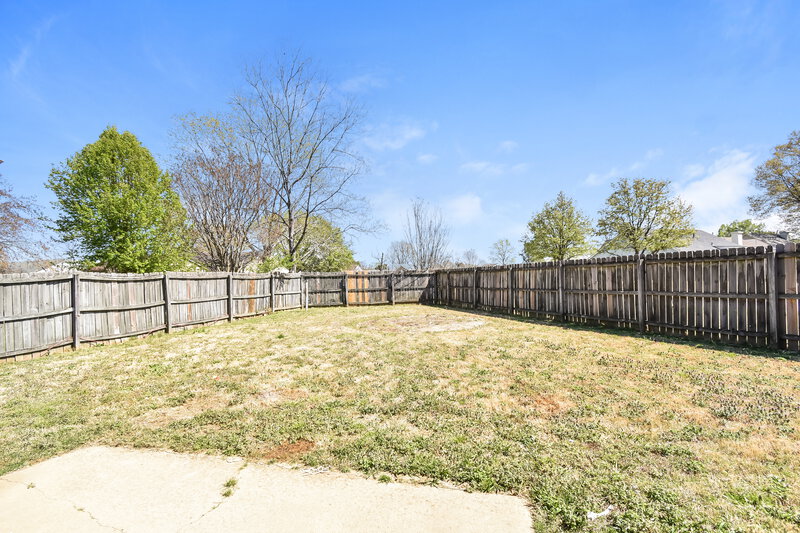 1,530/Mo, 7082 Hampton Dr Horn Lake, MS 38637 Backyard View
