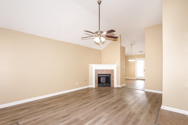 1,725/Mo, 7787 Allen Ridge Ln Olive Branch, MS 38654 Living Room View