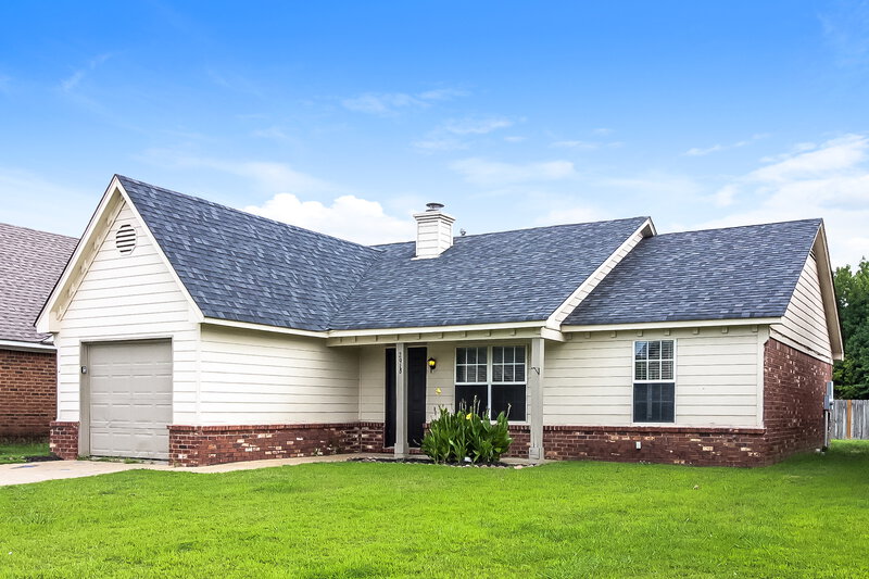 1,630/Mo, 2916 Churchwell Dr Horn Lake, MS 38637 Front View 2