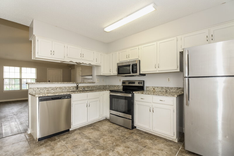 1,630/Mo, 2916 Churchwell Dr Horn Lake, MS 38637 Kitchen View