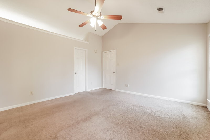 2,090/Mo, 7394 Paddock Cove Southaven, MS 38671 Main Bedroom View 2