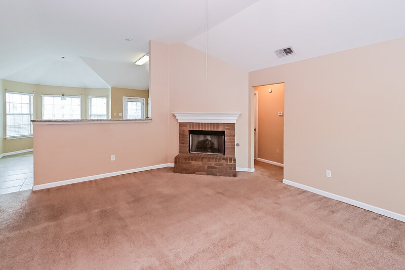 1,680/Mo, 12621 Fox Run Cove Olive Branch, MS 38654 Living Room View 2