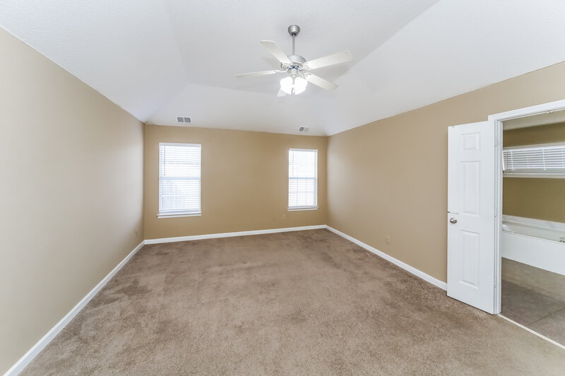 1,695/Mo, 6808 Anna May Dr Walls, MS 38680 Main Bedroom View 2