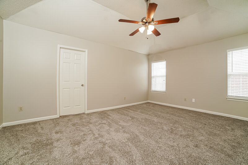 1,700/Mo, 4078 Shadow Glen Dr Horn Lake, MS 38637 Main Bedroom View