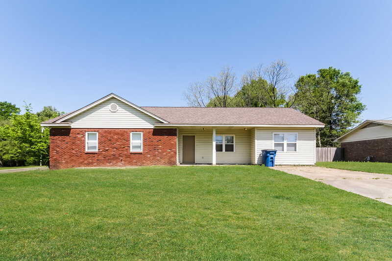 1,780/Mo, 10018 Goodman Rd Olive Branch, MS 38654 External View